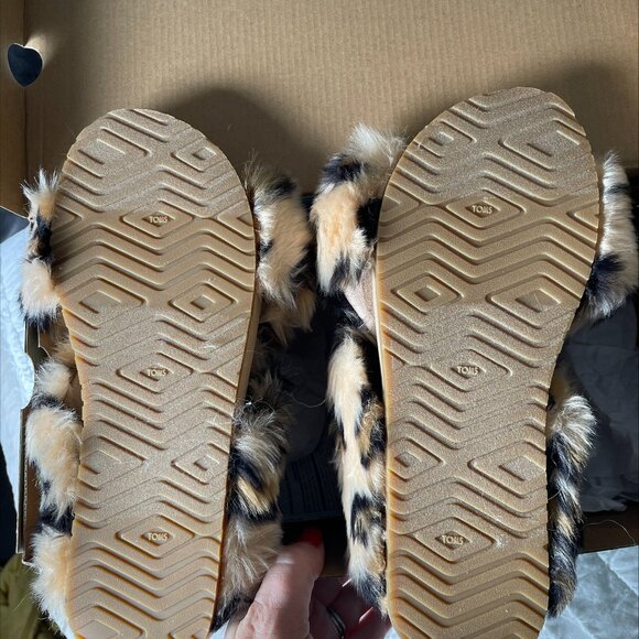 Brand New Leopard Faux Fur Slides - Picture 5 of 6